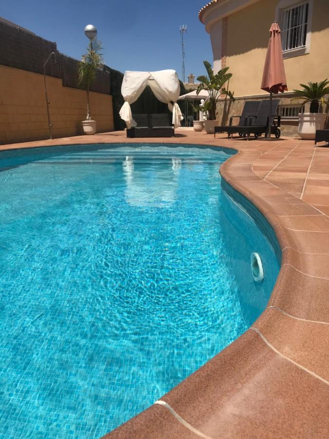 Vickys Villa Puerto Marino Bagian luar foto