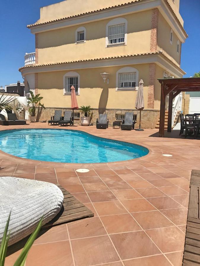 Vickys Villa Puerto Marino Bagian luar foto